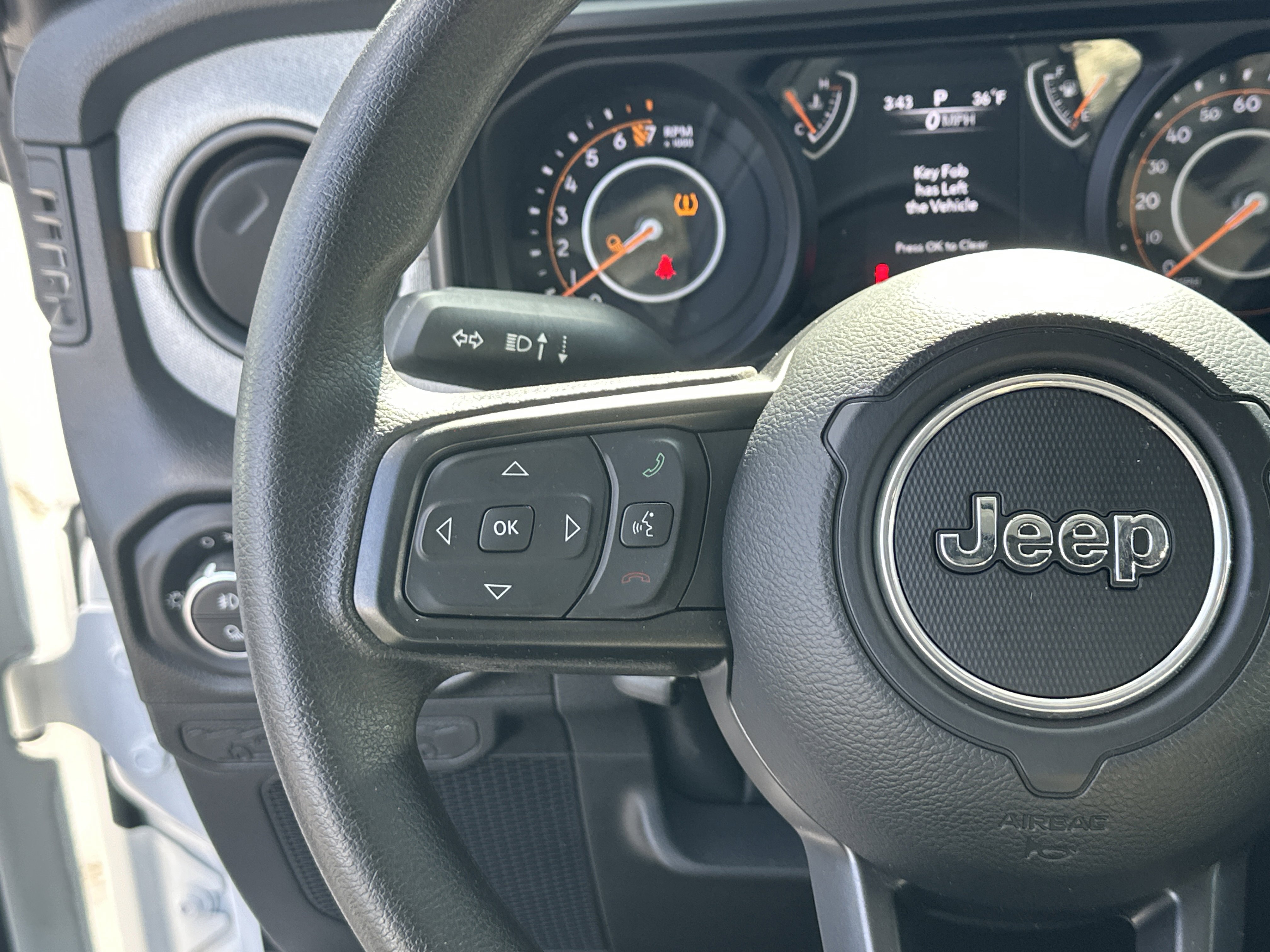 2025 Jeep Gladiator Sport