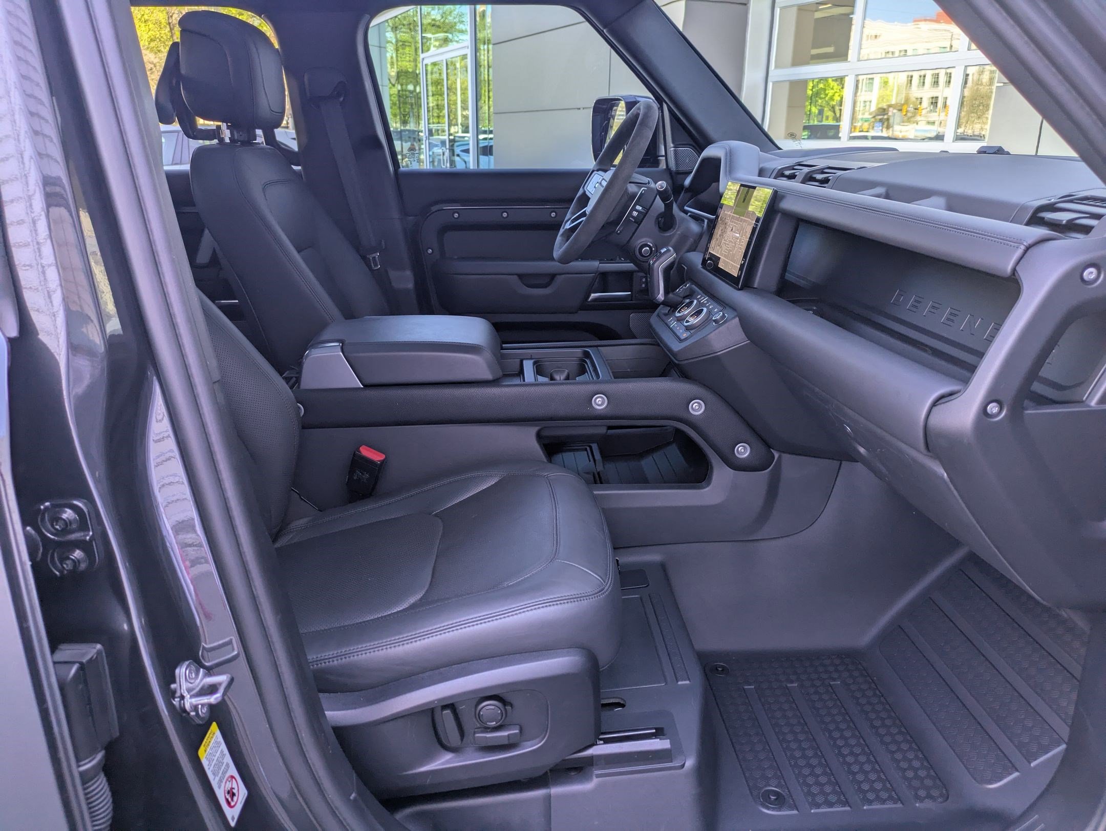 2024 Land Rover Defender 110 Carpathian Edition