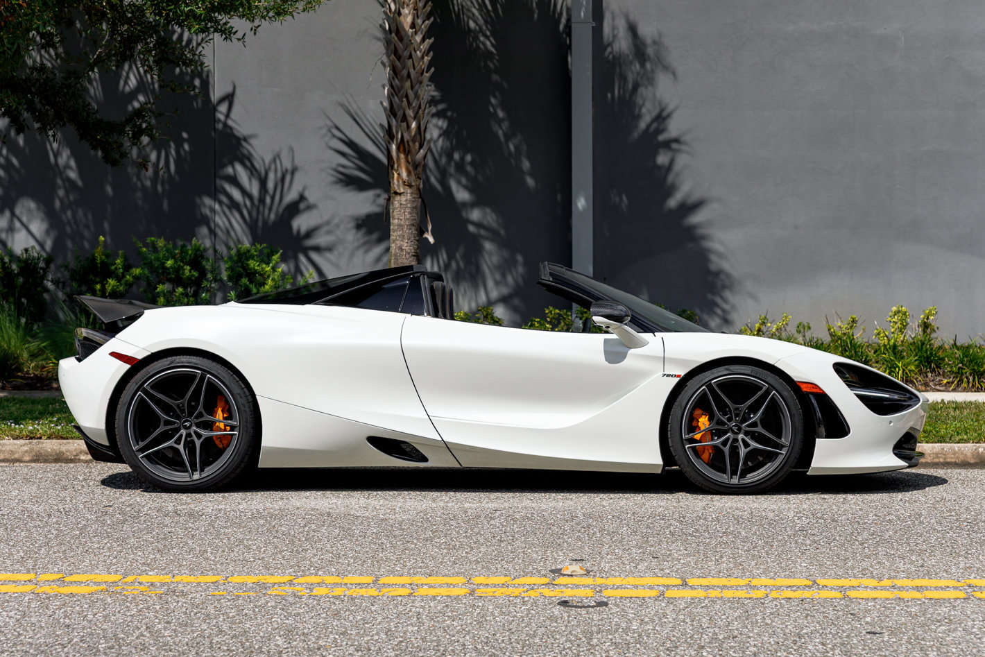 Used 2020 McLaren 720S Performance photo 10