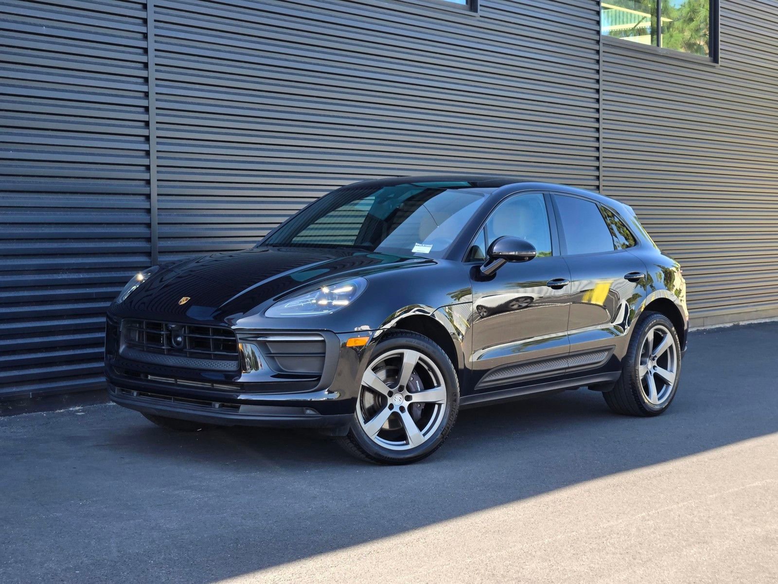 Certified 2025 Porsche Macan