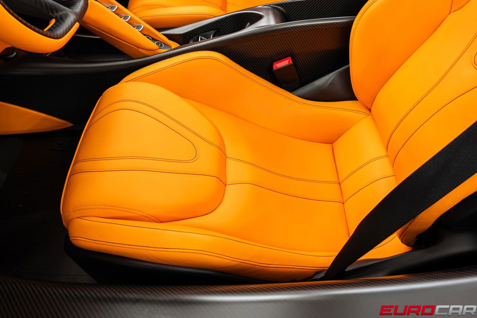 Used 2022 McLaren 765LT photo 45