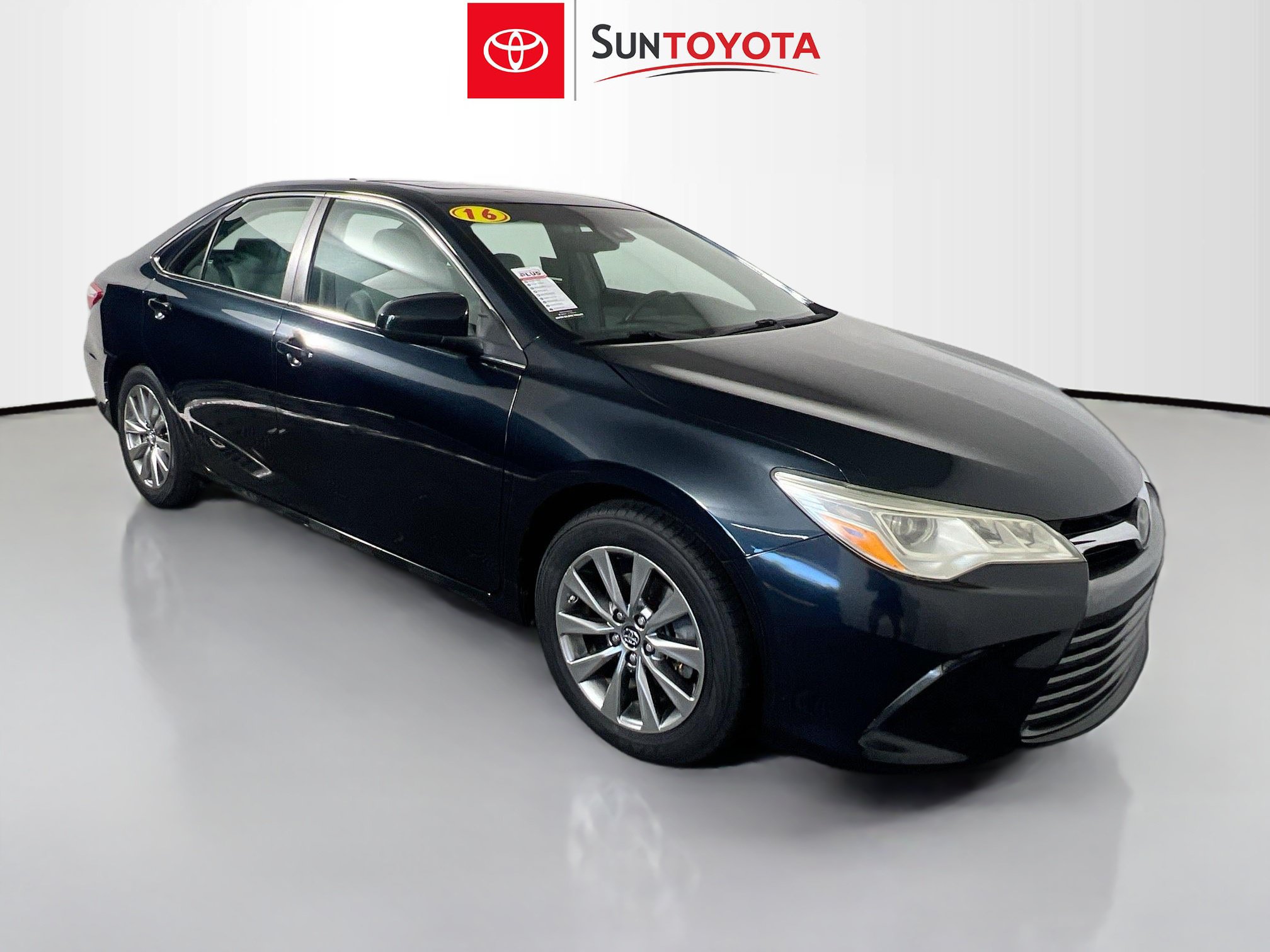 Used 2016 Toyota Camry XLE w/ Advanced Technology Package