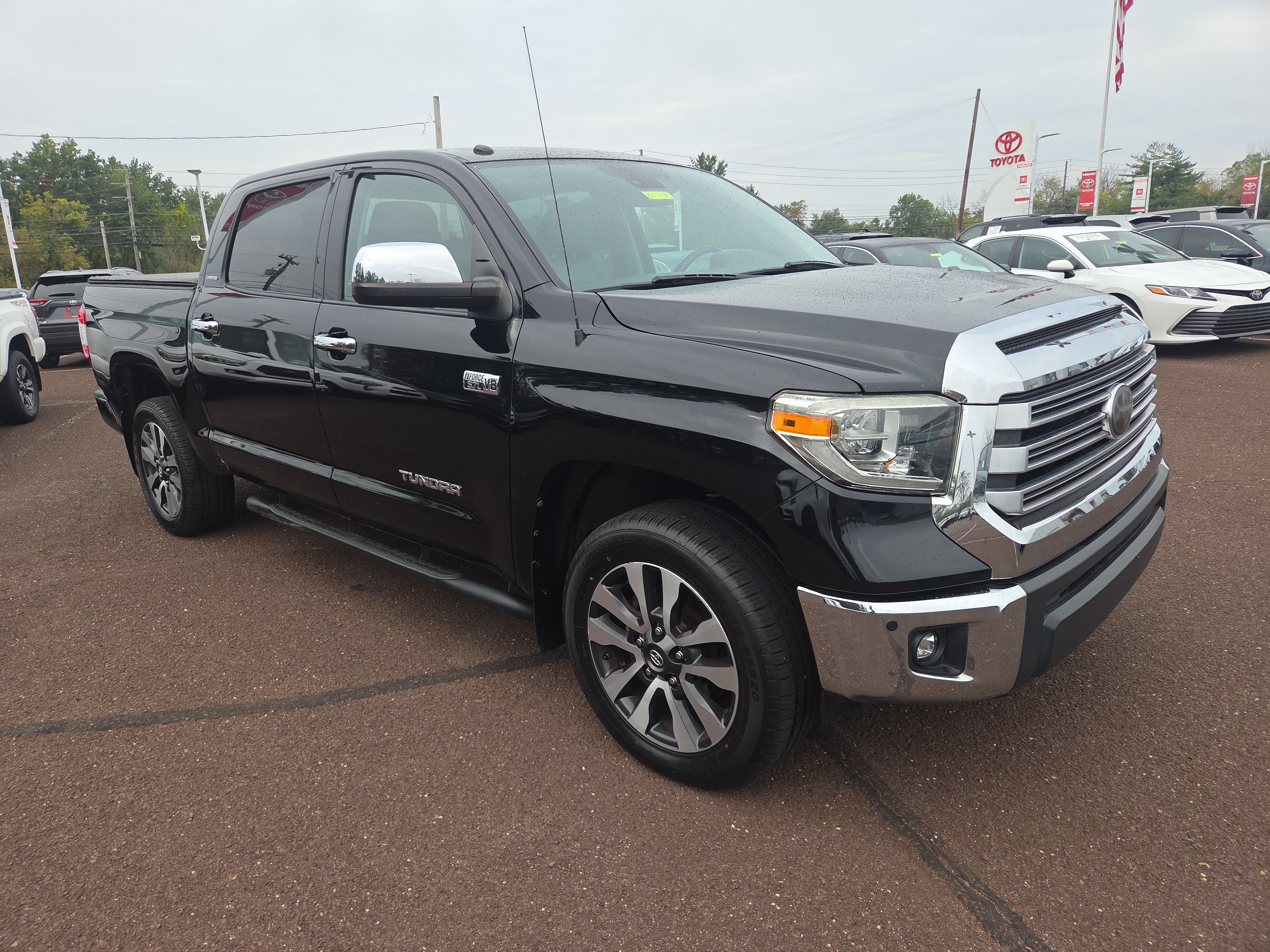 Used 2018 Toyota Tundra Limited w/ Limited Premium Package