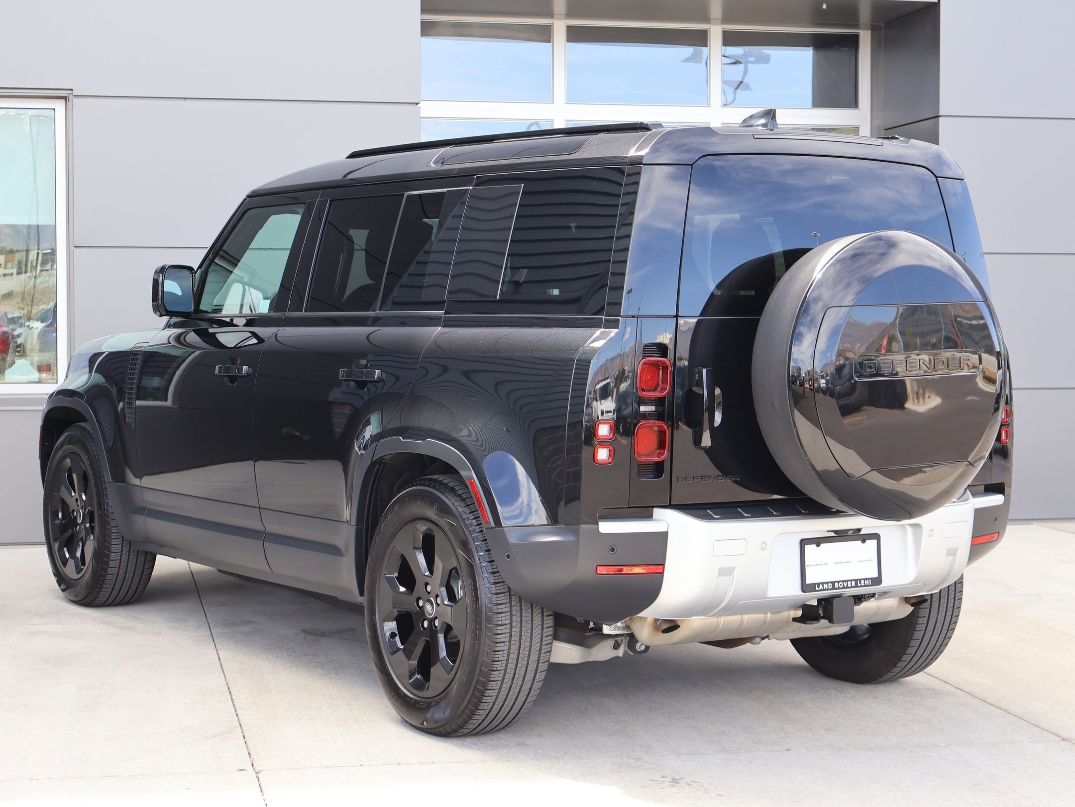 2025 Land Rover Defender 110 S