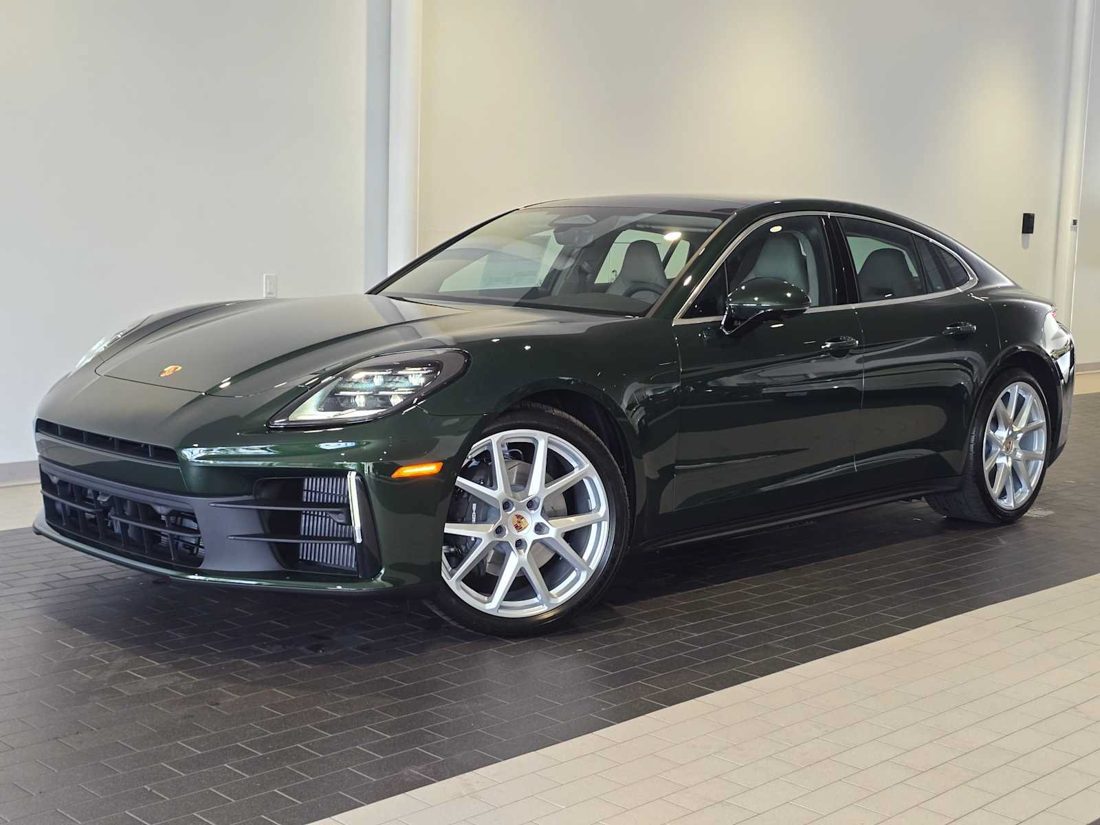 New 2026 Porsche Panamera 4