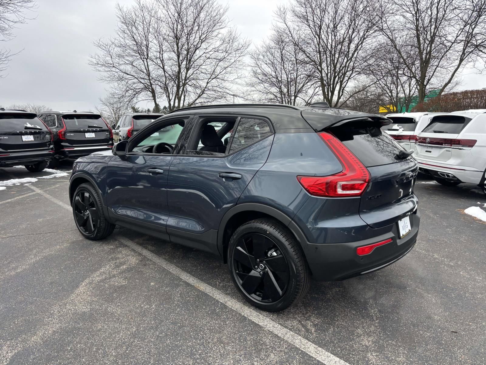 2026 Volvo Xc40 B5 Ultra