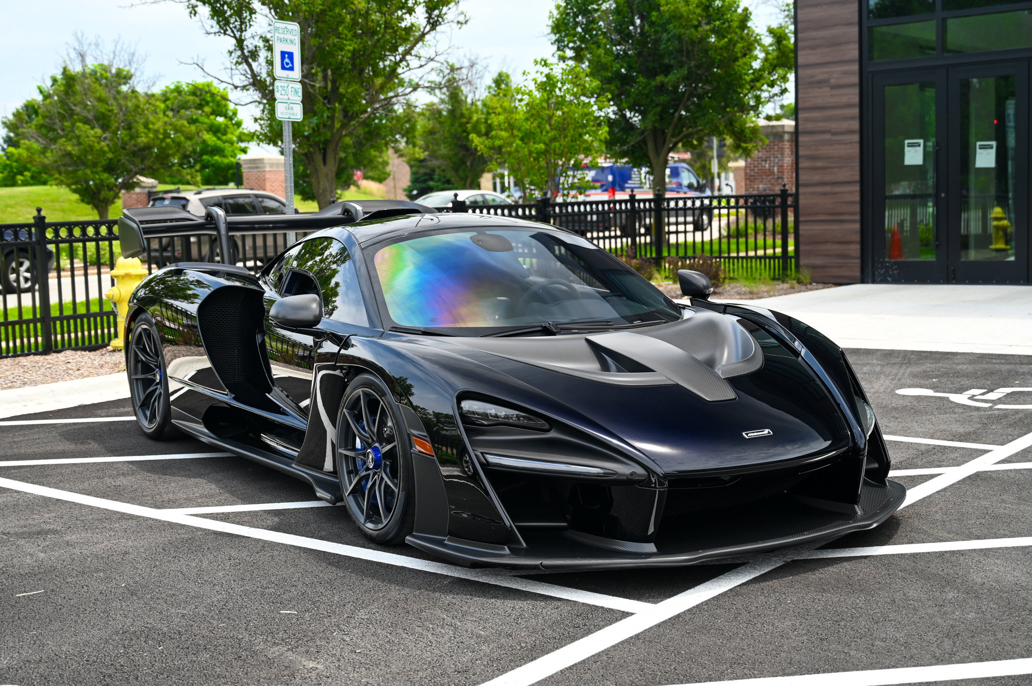 Used 2019 McLaren Senna photo 39