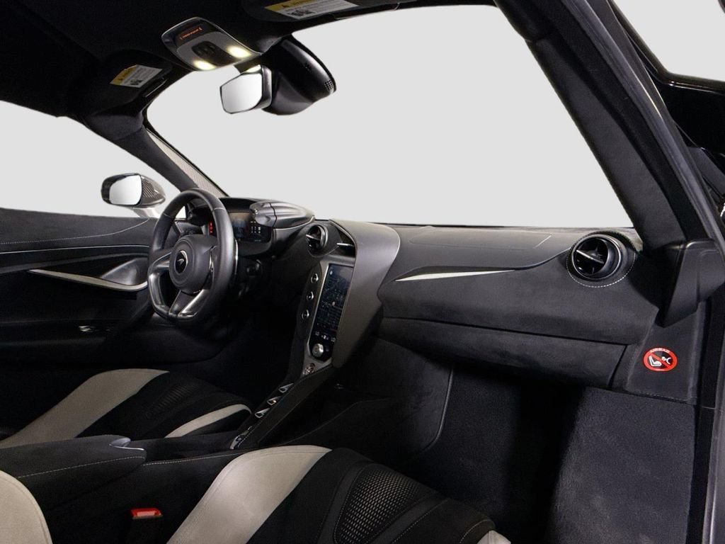 Used 2024 McLaren 750S photo 15
