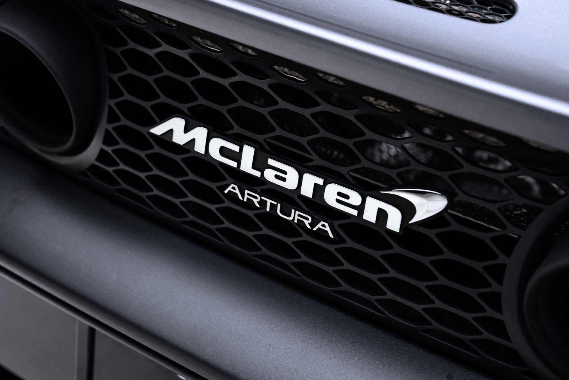 2023 McLaren Artura