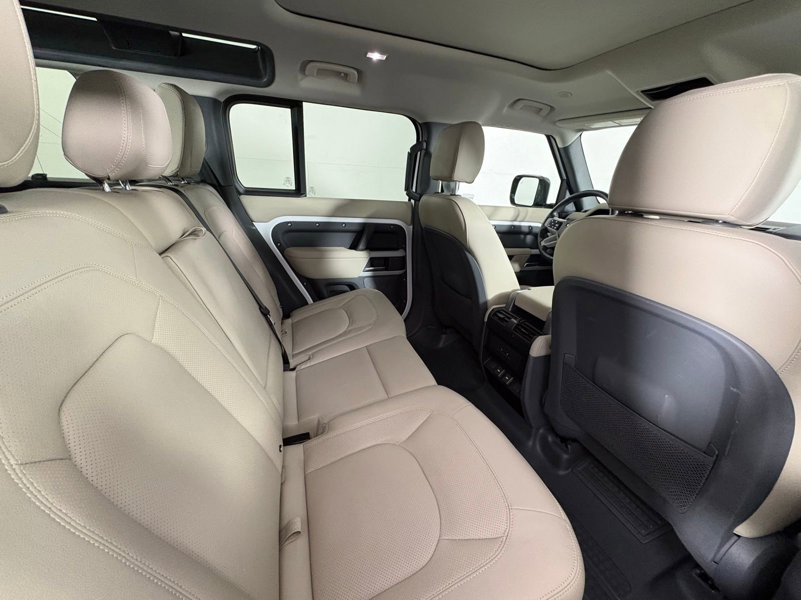 2024 Land Rover Defender 110 S