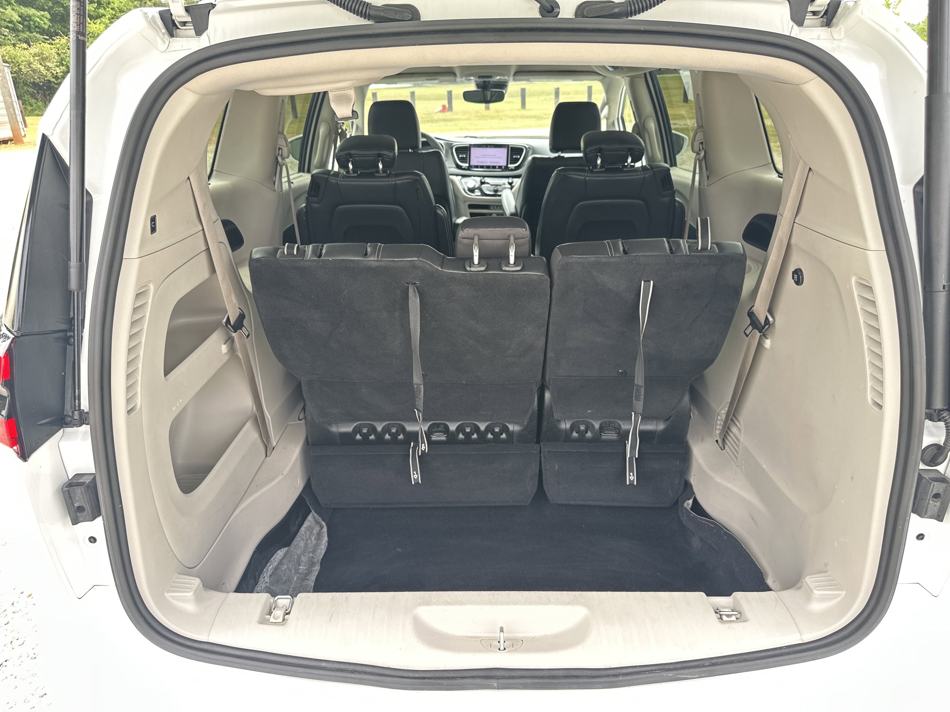 2022 Chrysler Pacifica Touring-L