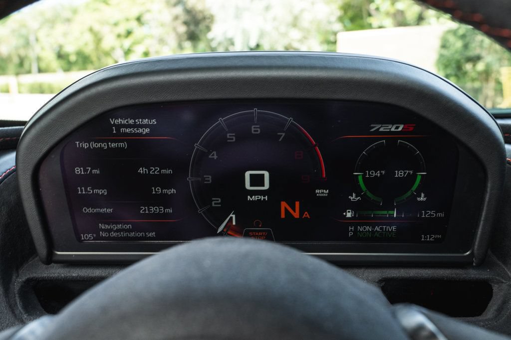 Used 2018 McLaren 720S Performance photo 19