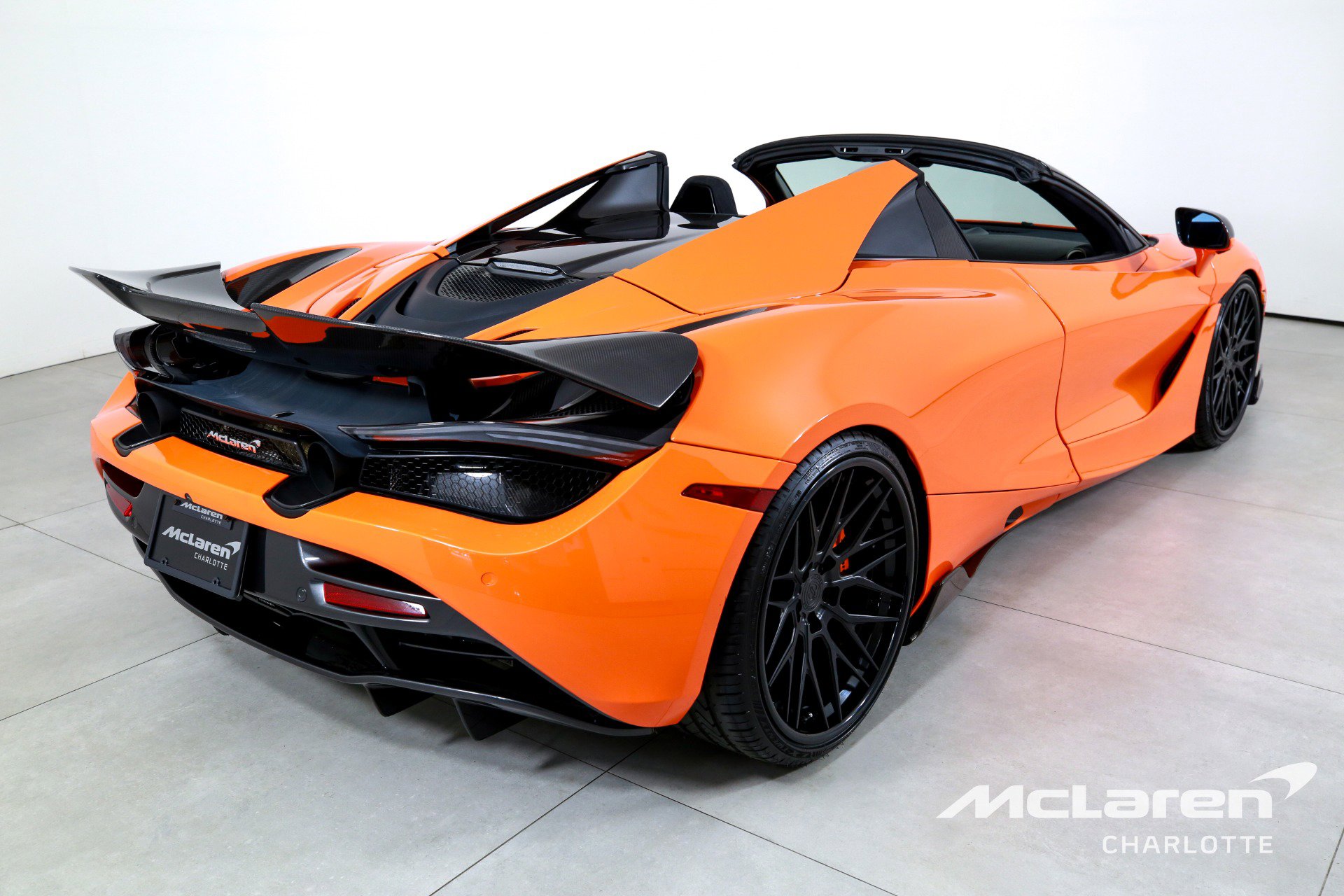 Used 2020 McLaren 720S Performance photo 10