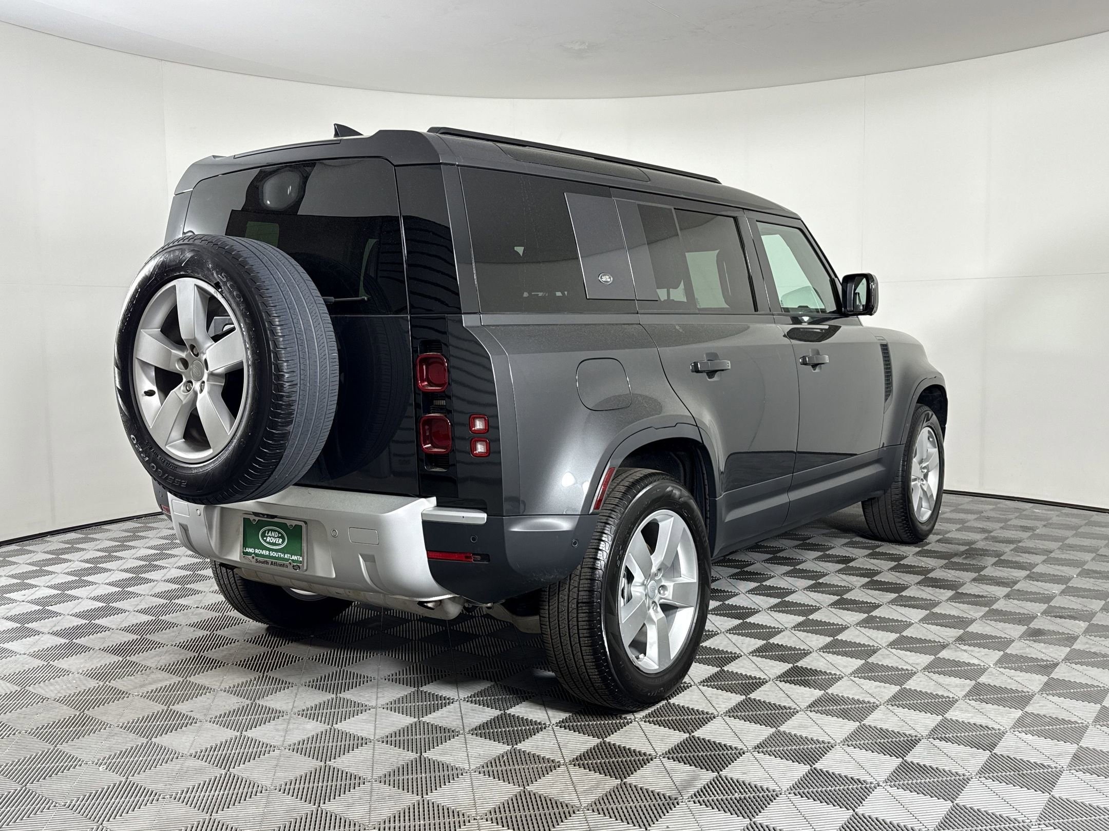 2024 Land Rover Defender 110 S