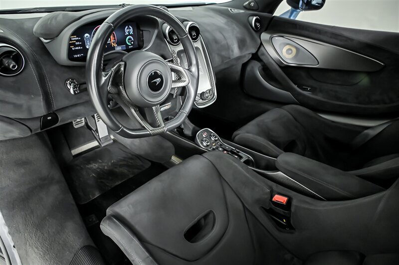 Used 2020 McLaren 600LT Spider photo 21