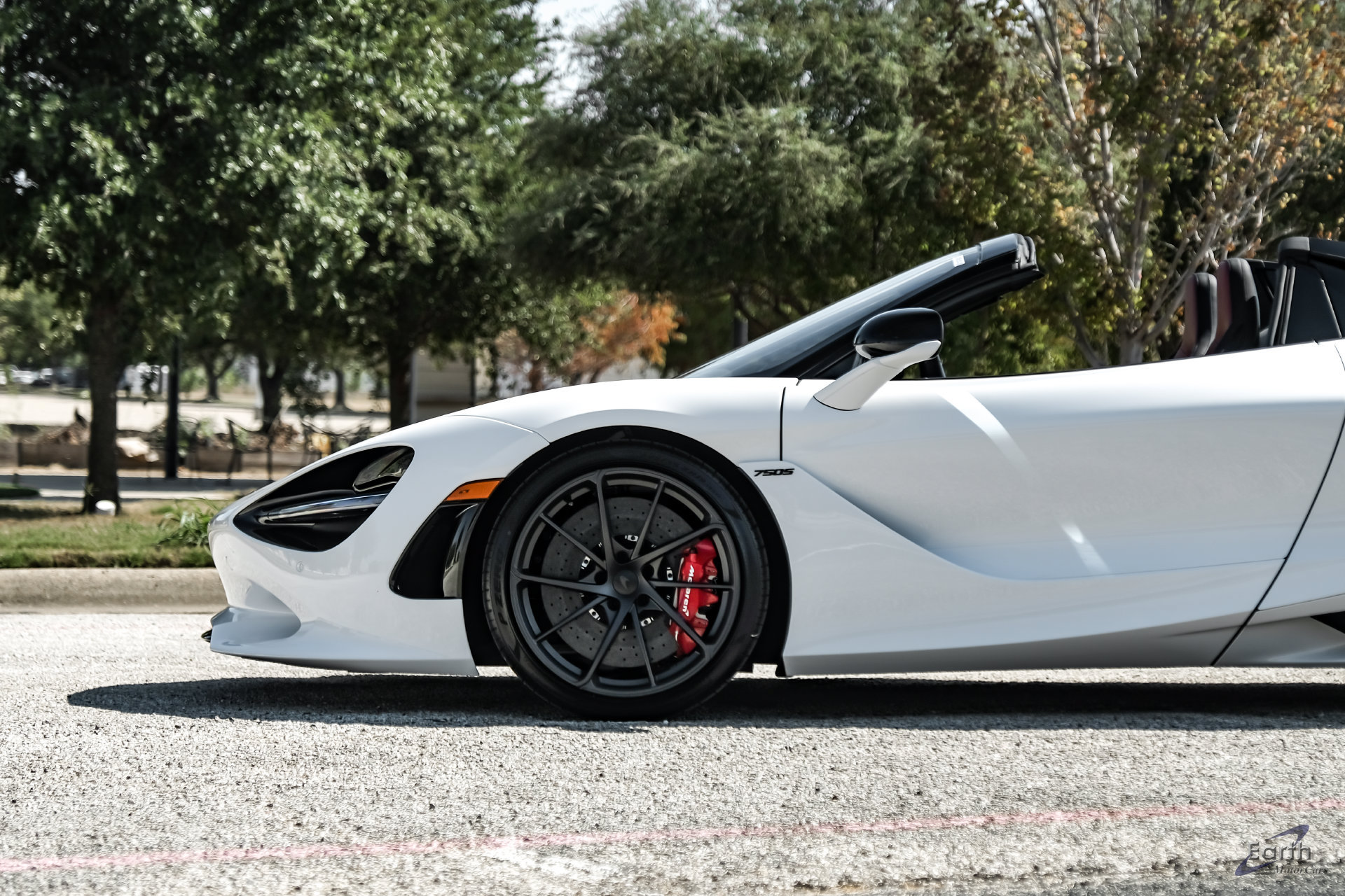 Used 2025 McLaren 750S Spider photo 13