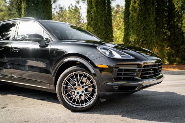 2023 Porsche Cayenne Platinum Edition