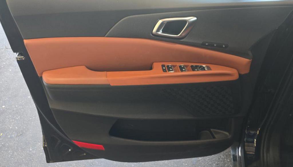 2025 Kia Carnival EX