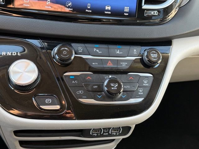 2024 Chrysler Pacifica Touring-L