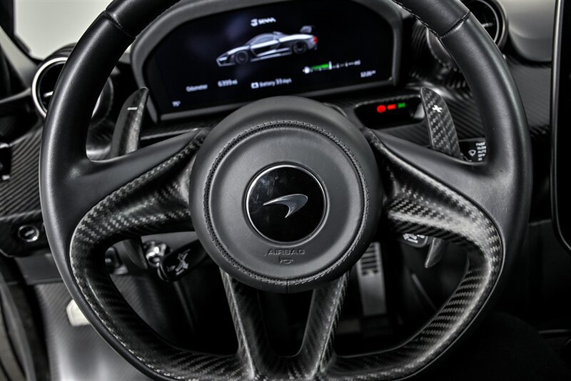 Used 2019 McLaren Senna photo 35