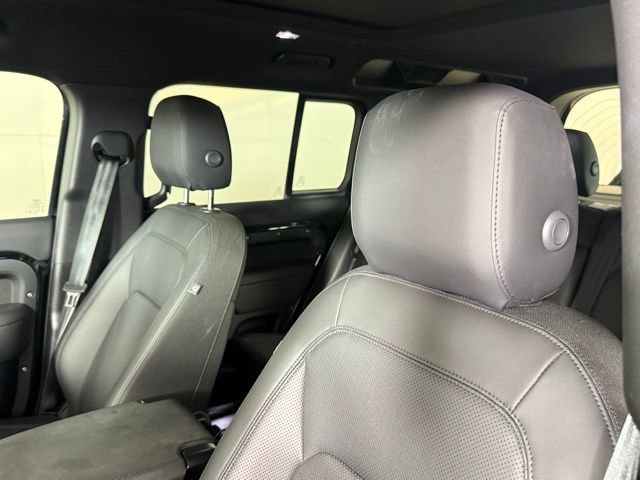 2025 Land Rover Defender 110 S