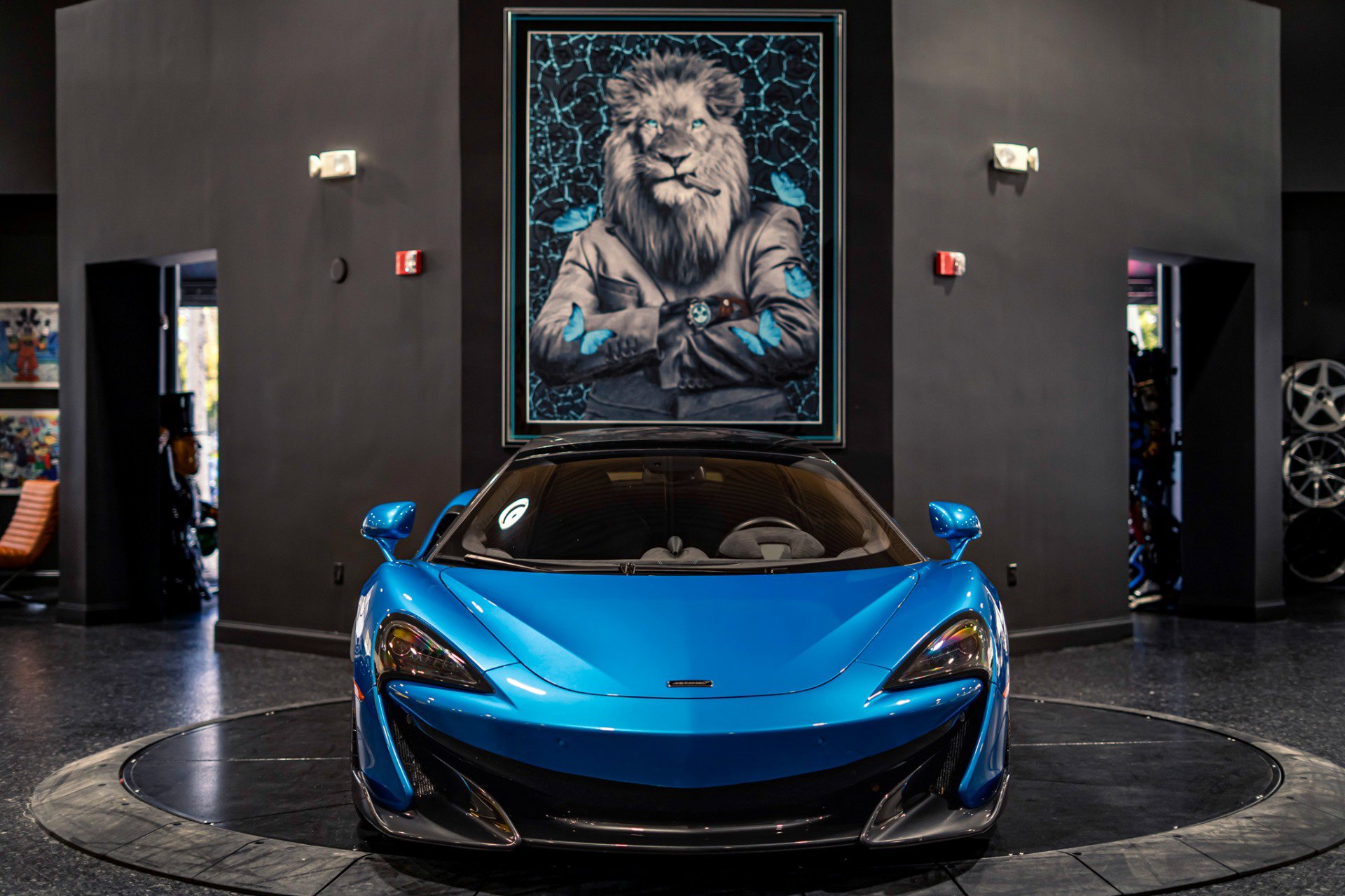Used 2020 McLaren 600LT Spider photo 34