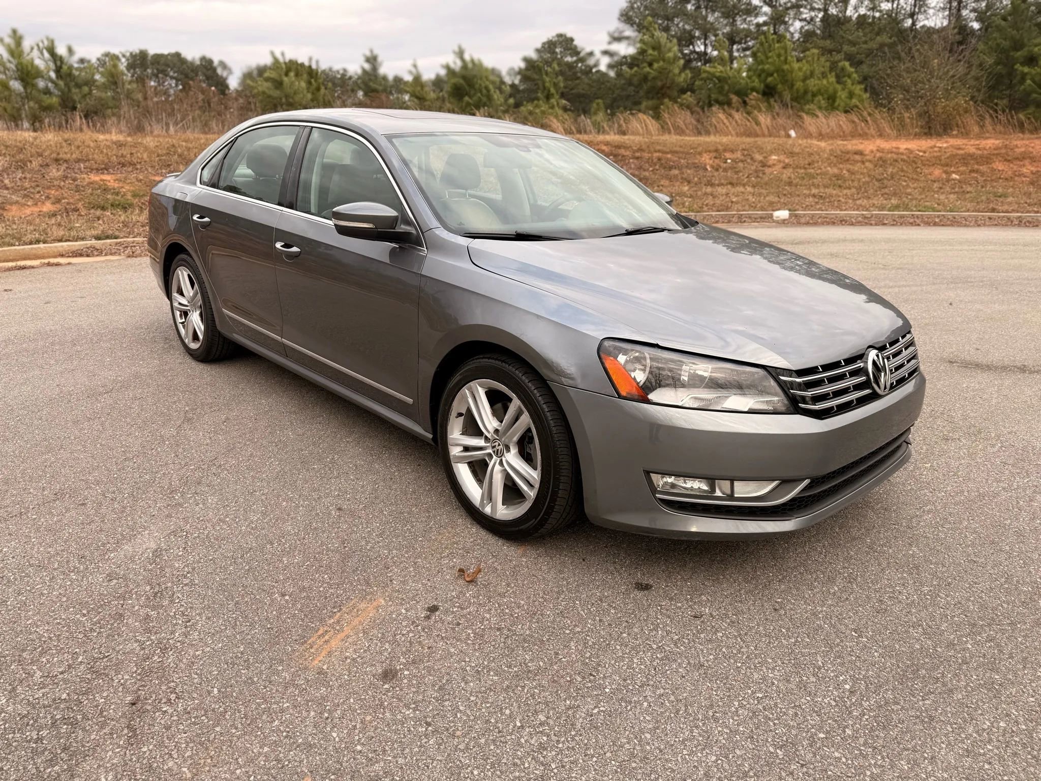 2013 Volkswagen Passat 2.5 SEL Premium