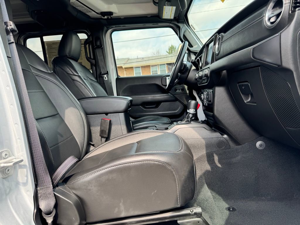 2023 Jeep Wrangler Unlimited Sahara