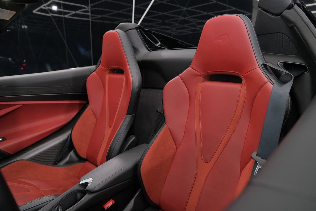 Used 2024 McLaren 750S Spider photo 21