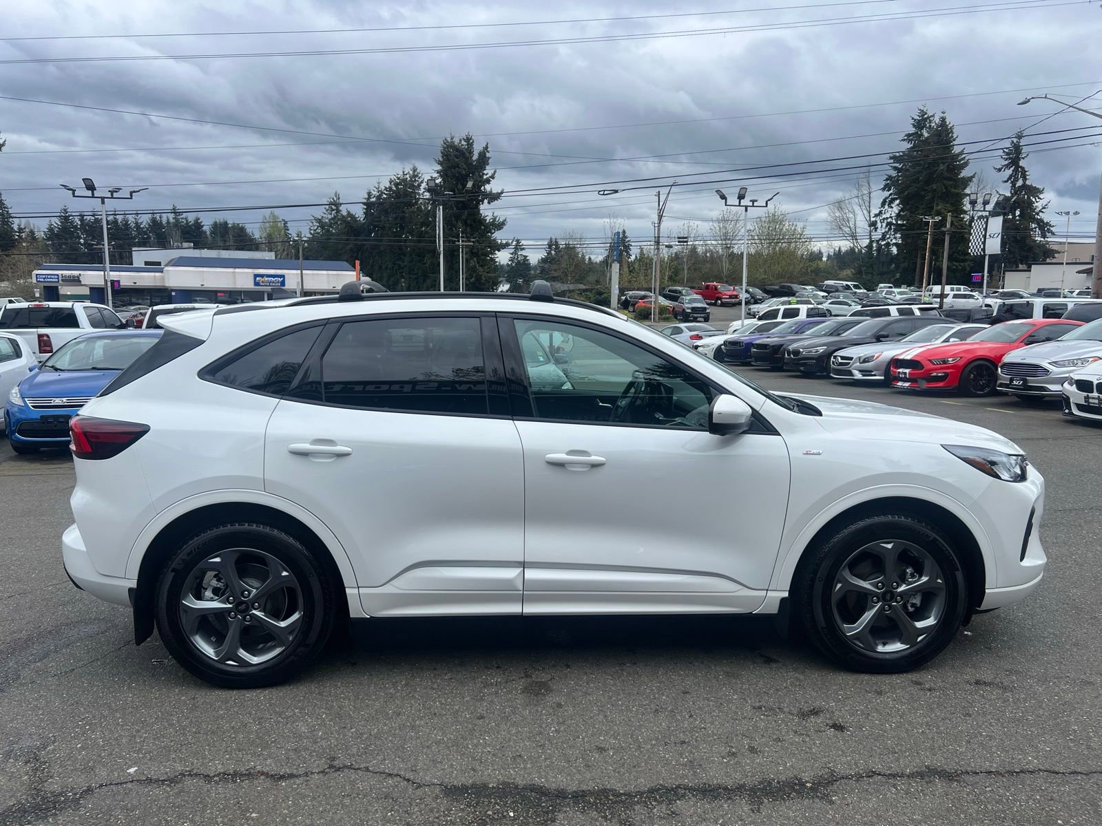 2023 Ford Escape ST-Line Select