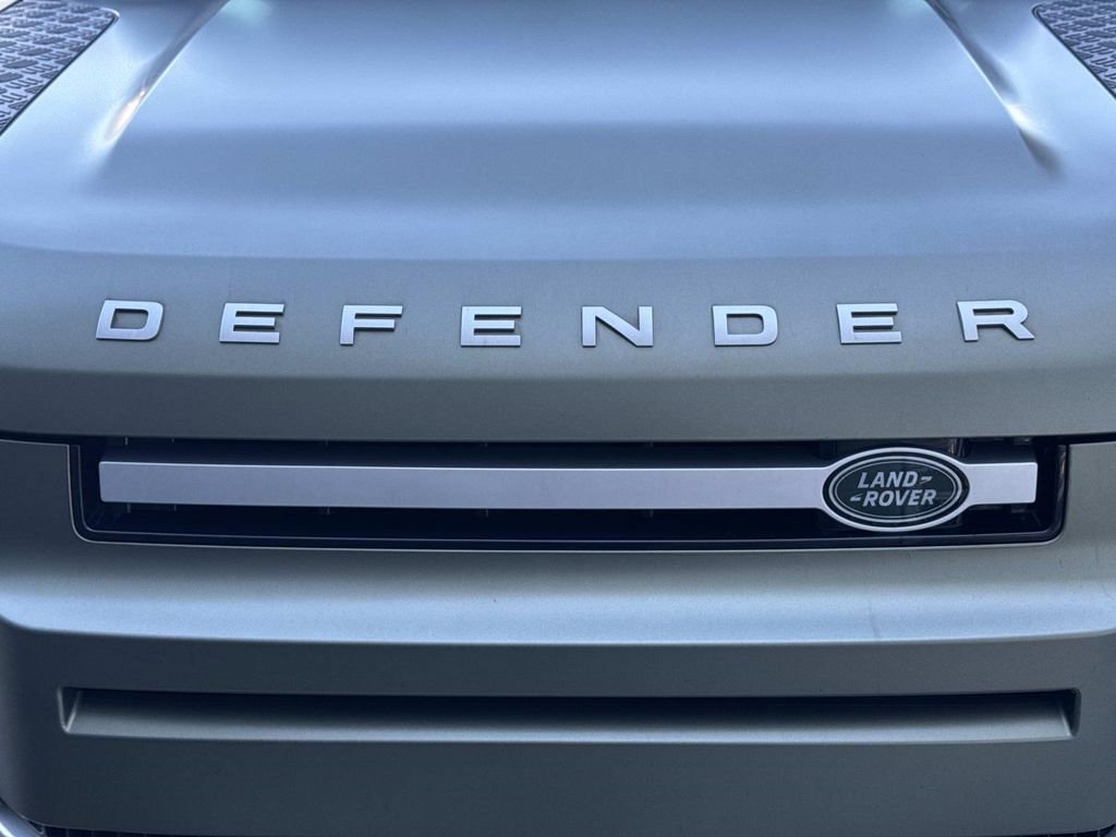 2024 Land Rover Defender 110 S