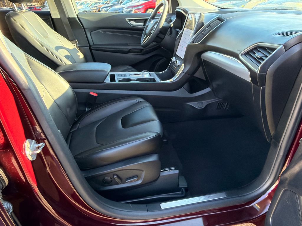 2021 Ford Edge Titanium
