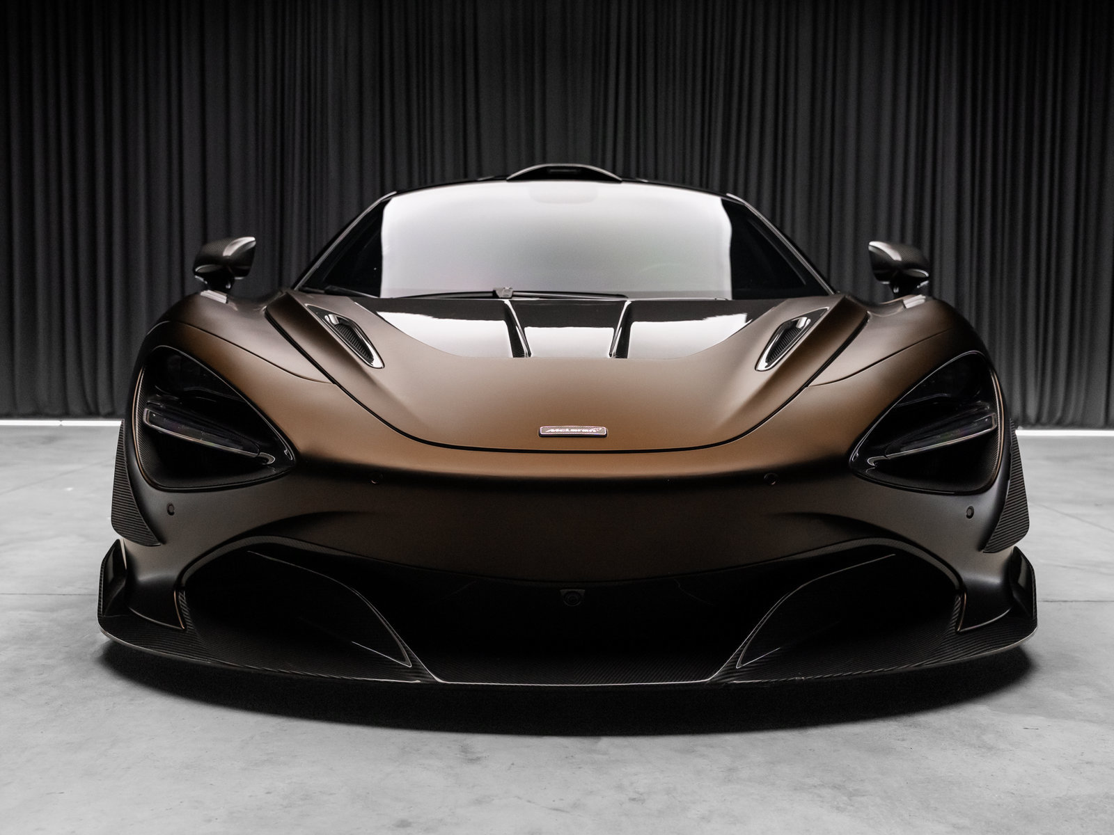 Used 2018 McLaren 720S Luxury photo 25