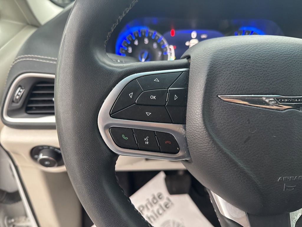 2022 Chrysler Pacifica Touring-L