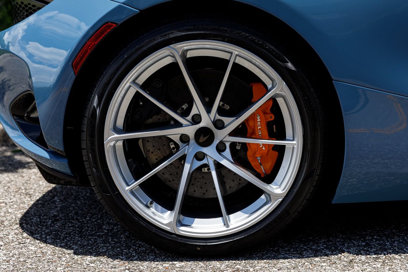 New 2027 McLaren 750S photo 16