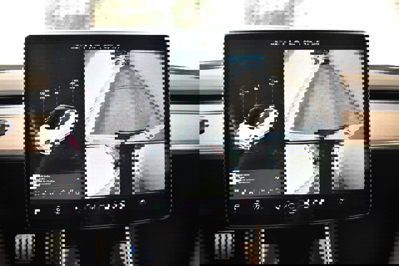 2023 Tesla Model 3 Standard Range