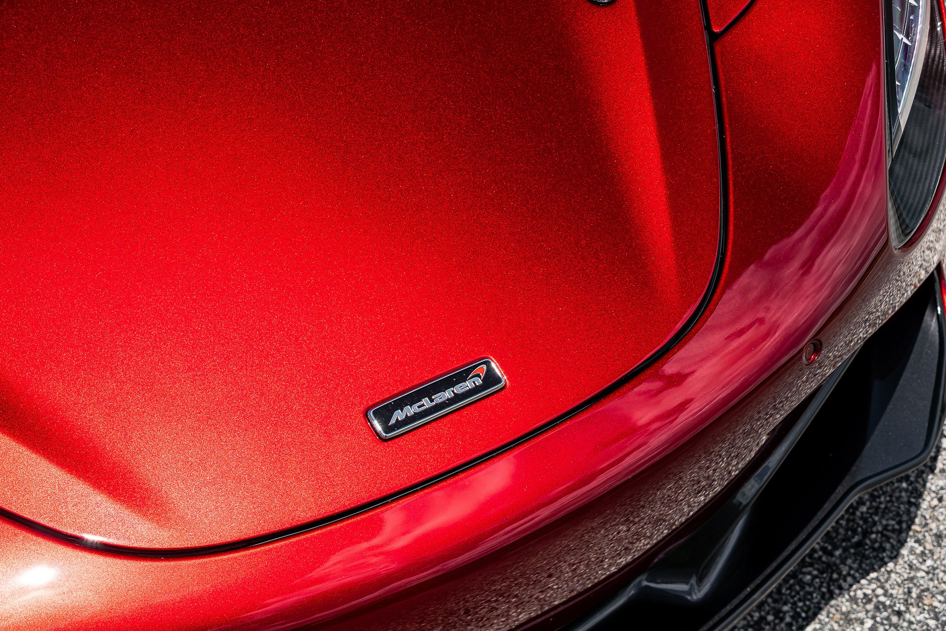 Used 2018 McLaren 720S Luxury photo 8