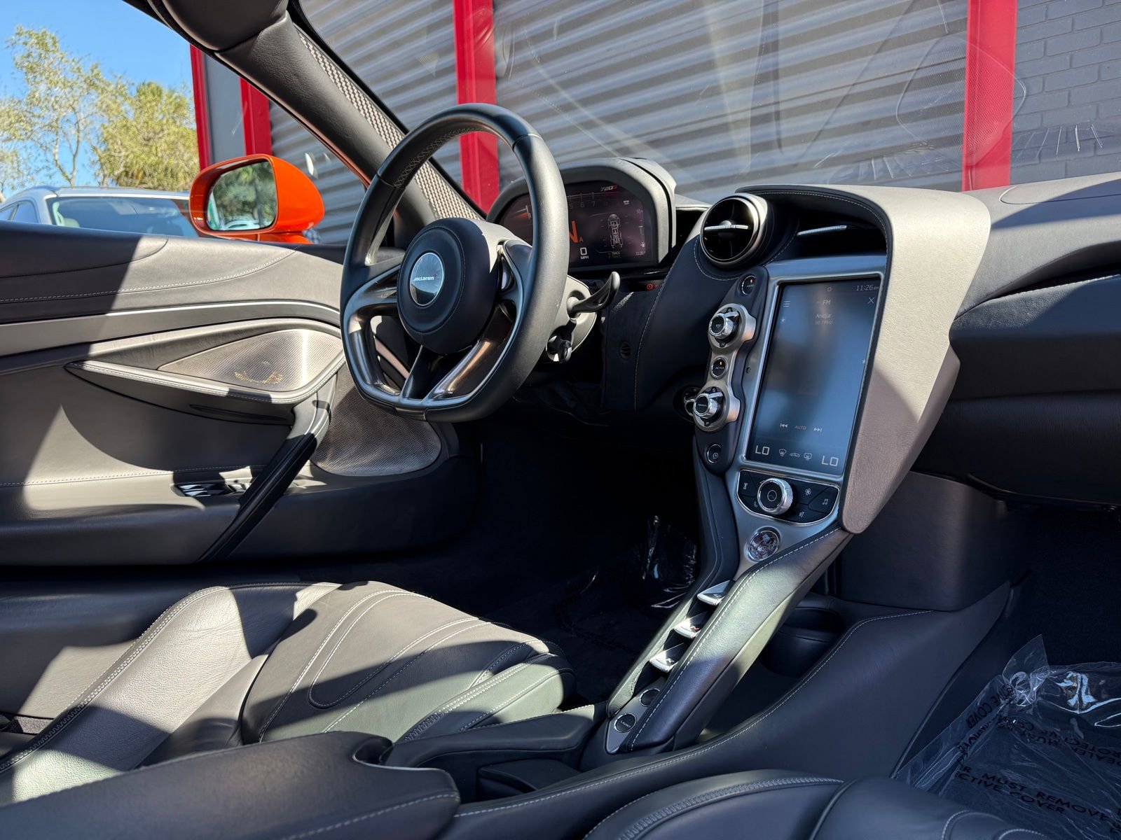 Used 2018 McLaren 720S Luxury photo 28