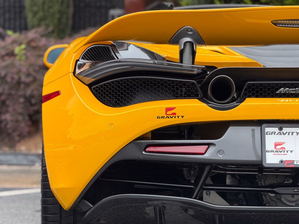 Used 2022 McLaren 720S Spider photo 17