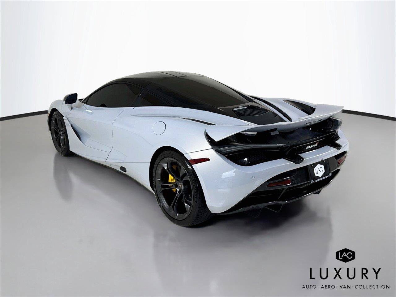 Used 2018 McLaren 720S Performance photo 7