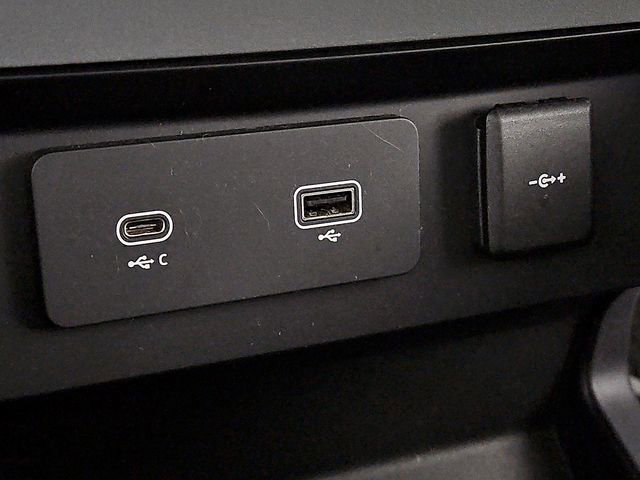 2023 Land Rover Defender 90 S