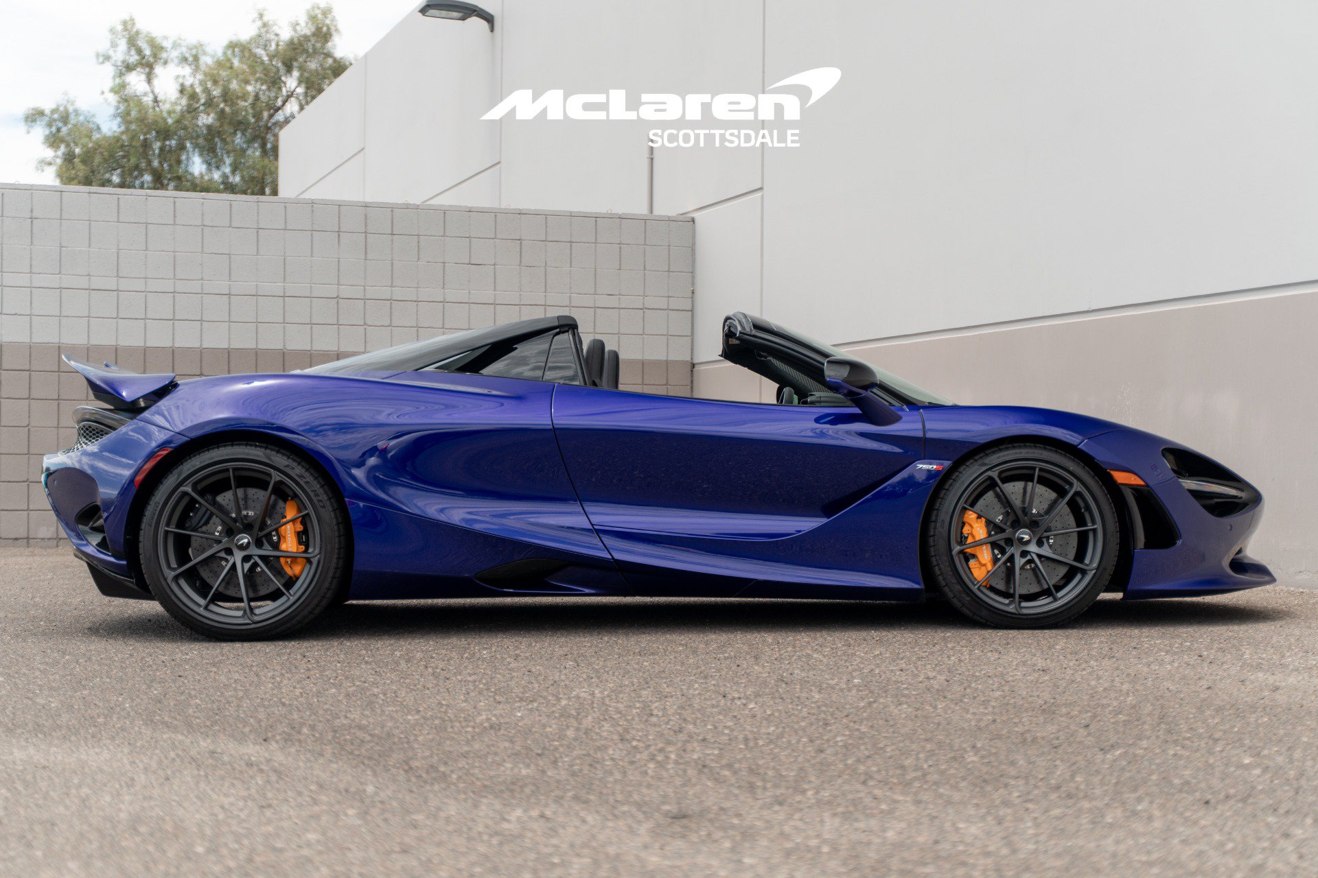 Used 2026 McLaren 750S Spider photo 8