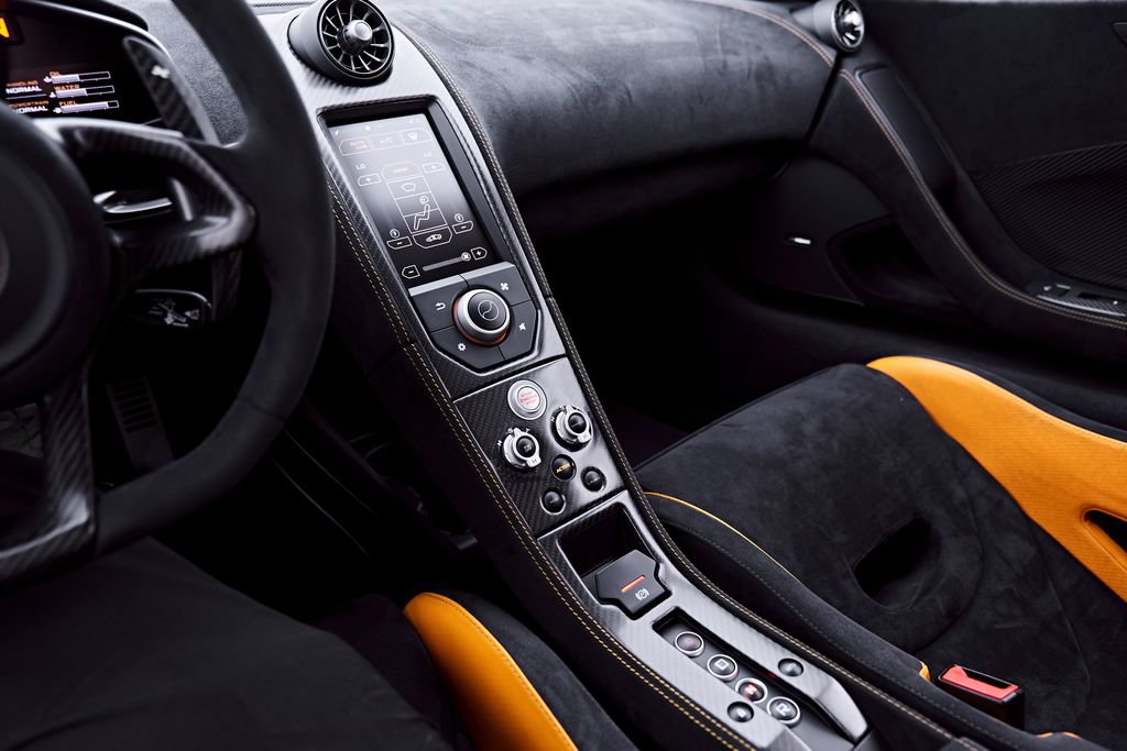 Used 2016 McLaren 675LT Coupe photo 87