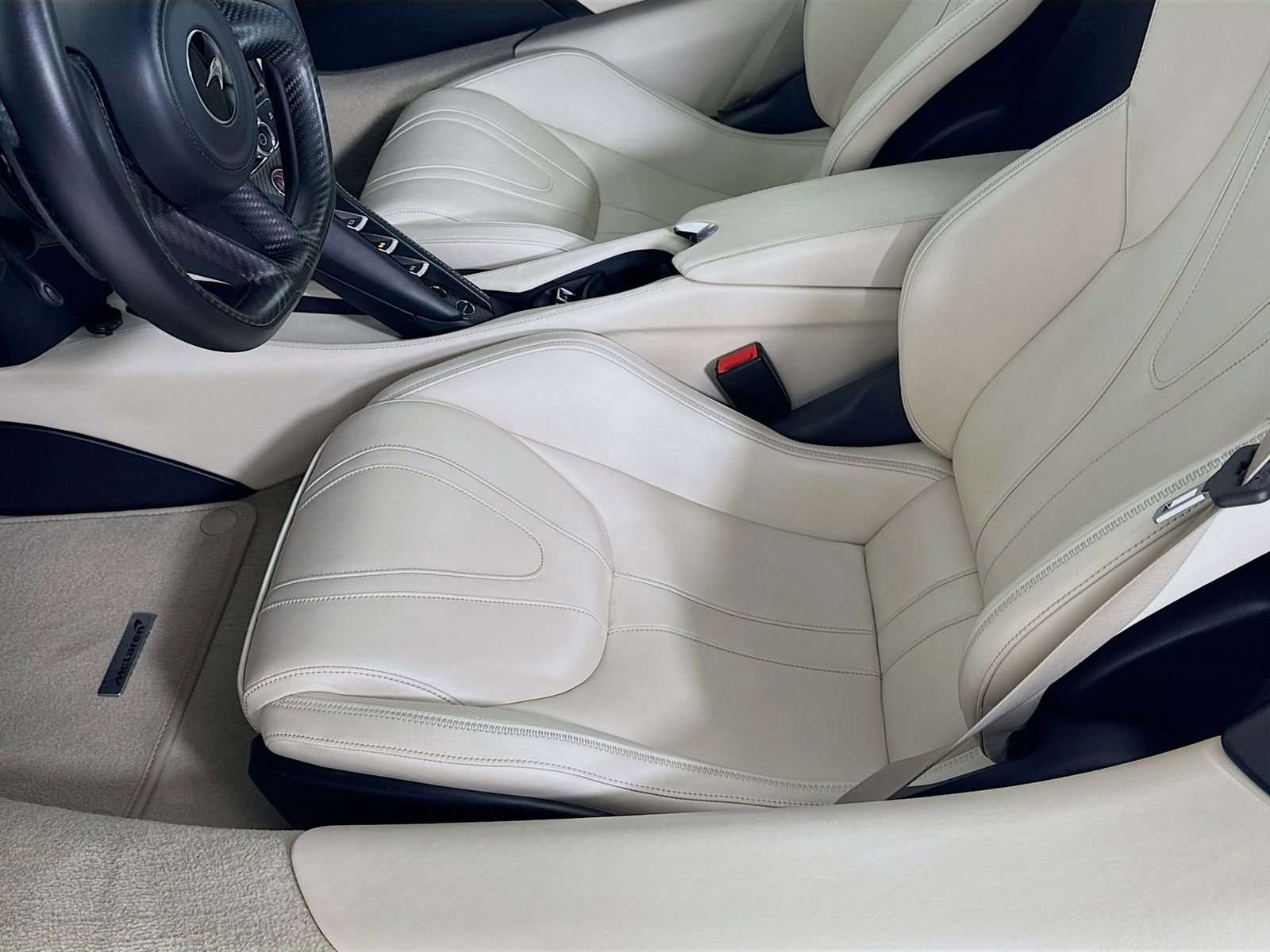 Used 2020 McLaren 720S Spider photo 18