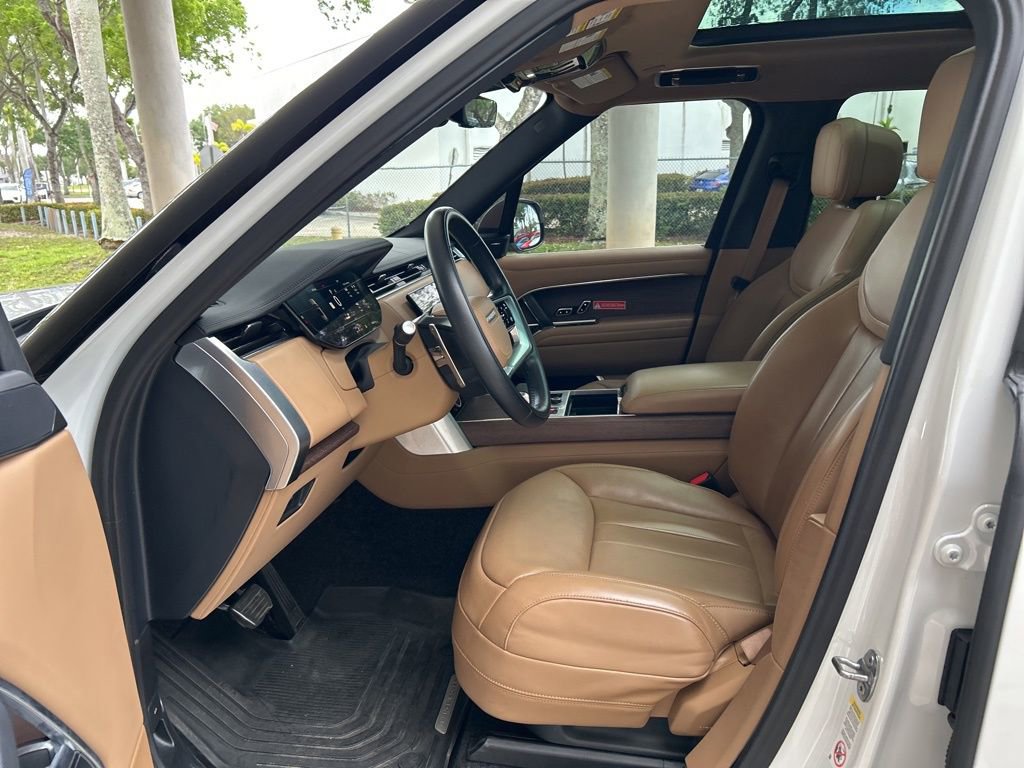 2023 Land Rover Range Rover SE