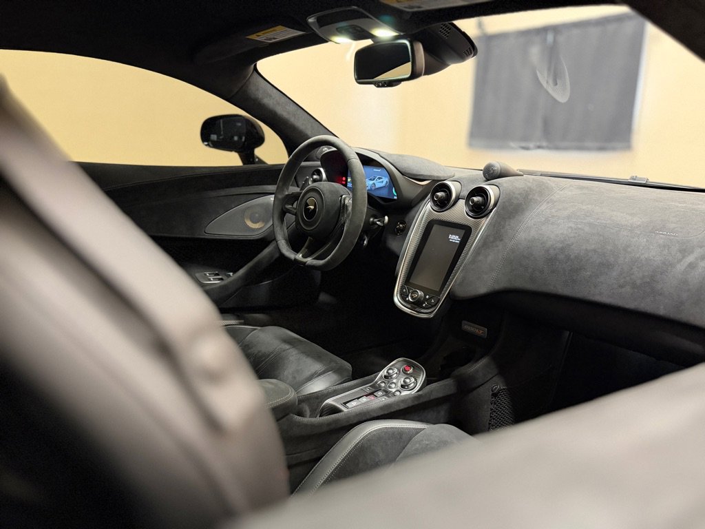 Used 2019 McLaren 600LT photo 22
