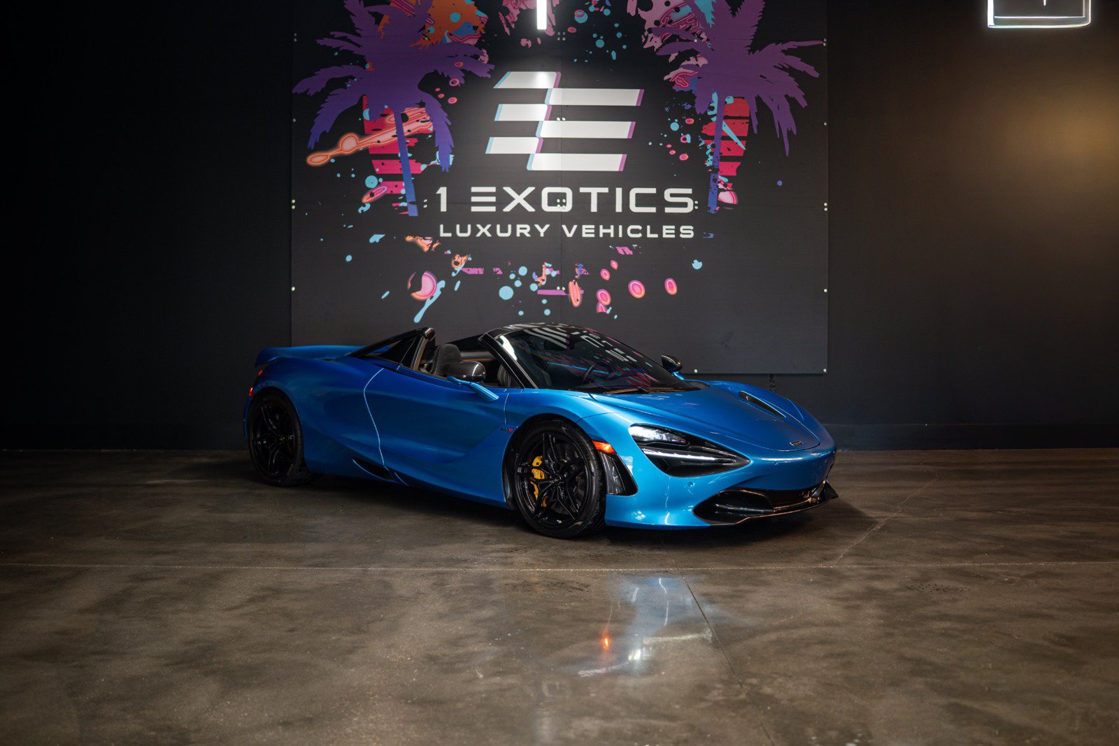 Used 2020 McLaren 720S Spider photo 2