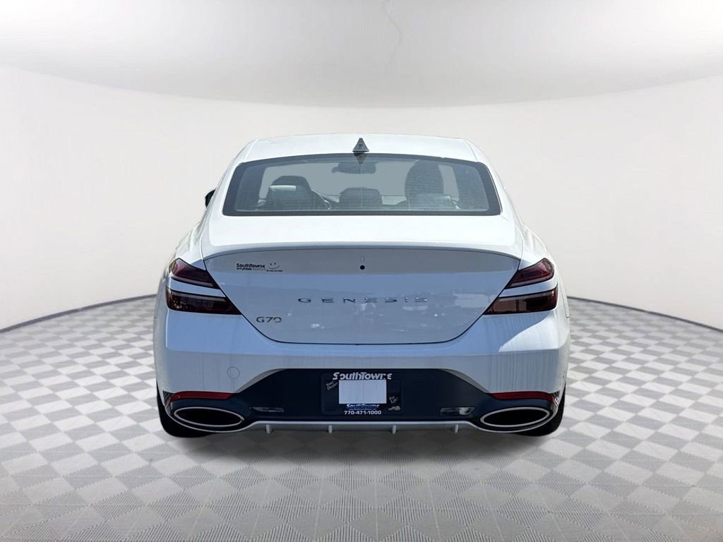 2025 Genesis G70 2.5T