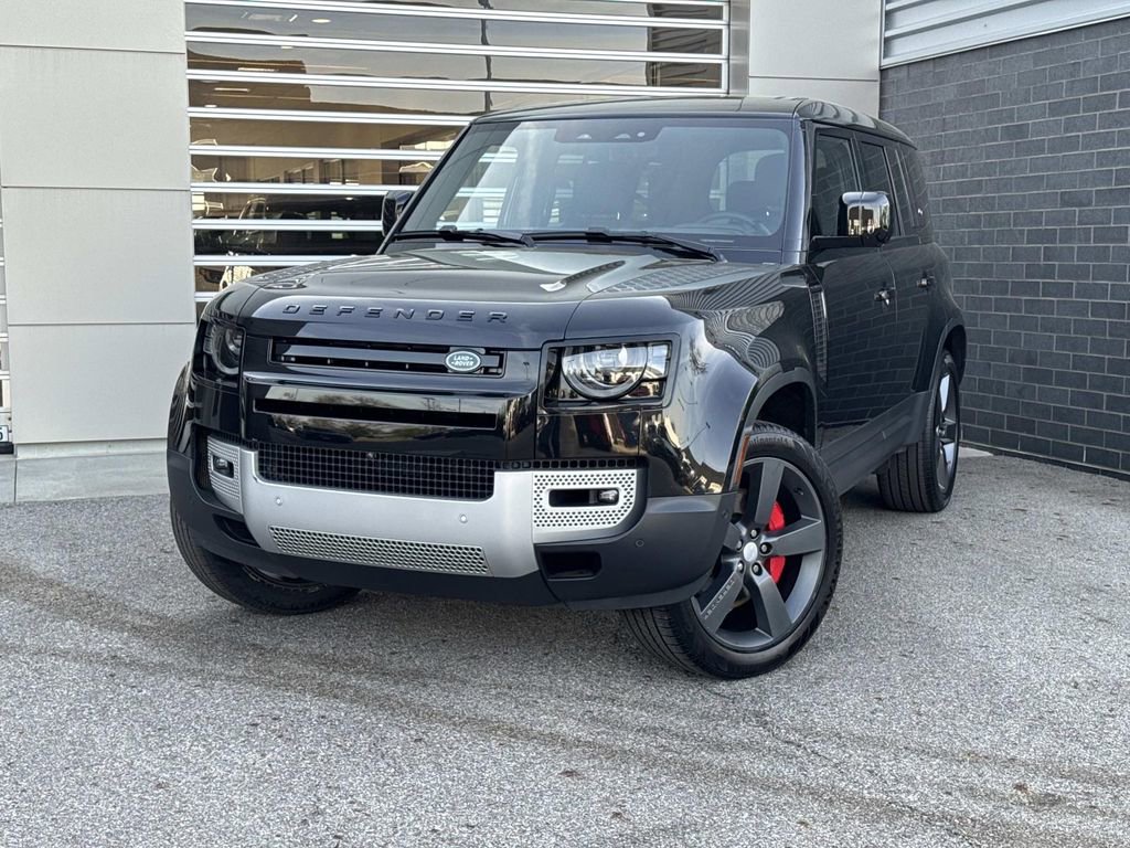 2024 Land Rover Defender 110 SE