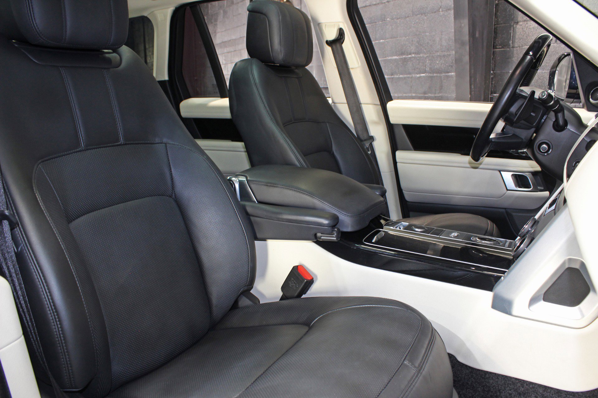 2021 Land Rover Range Rover Westminster Edition